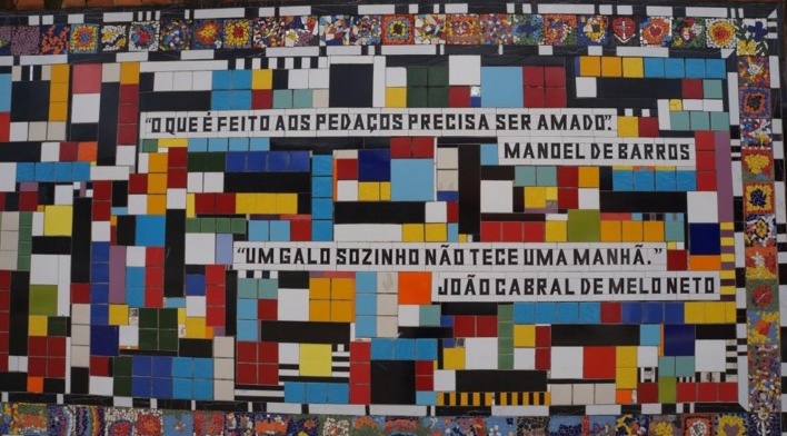 Detalhe do Muro da Escola Estadual Dr. Genésio Cândido Pereira 2<br />Foto Bianca Siqueira Martins Domingos 