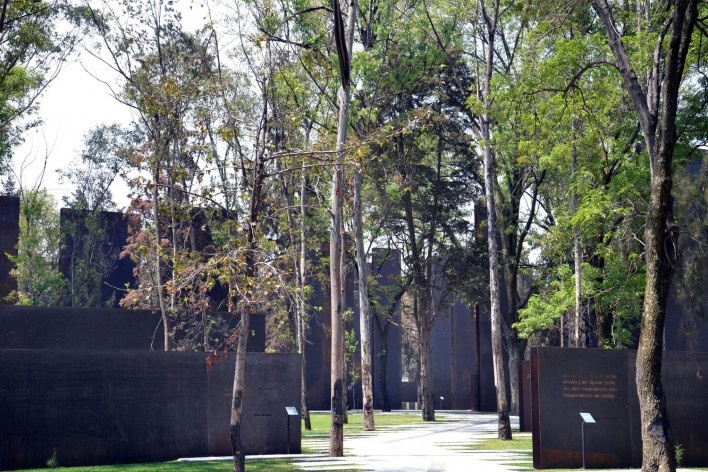 Memorial to Victims of Violence in Mexico National<br />Photo Luby Springall 