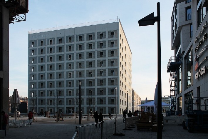 Biblioteca Municipal de Stuttgart. Arquiteto Young Yi<br />Foto Luiz Antonio Lopes de Souza 