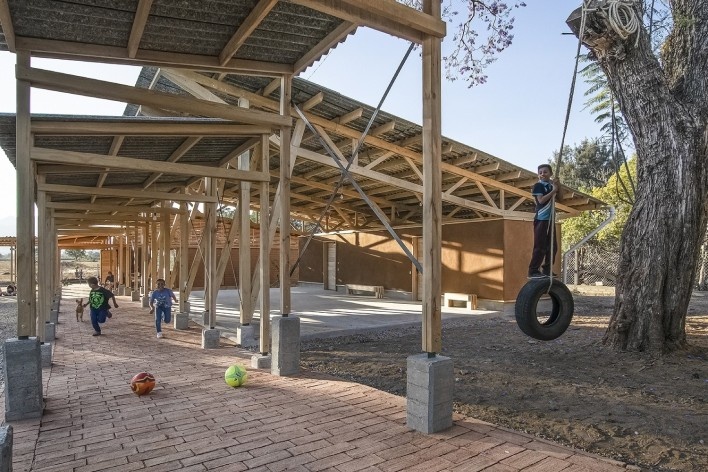 Centro de Cultura y Ecología Quiané, Santa Catarina Quiané, Oaxaca, México, 2020. Atarraya Taller de Arquitectura; DesignBuild Studio; Universidad de Ciencias Aplicadas de Múnich; Frente por la Defensa de la Tierra; Comunidad de Santa Catarina Quiané y Ca<br />Foto Paulina Ojeda 