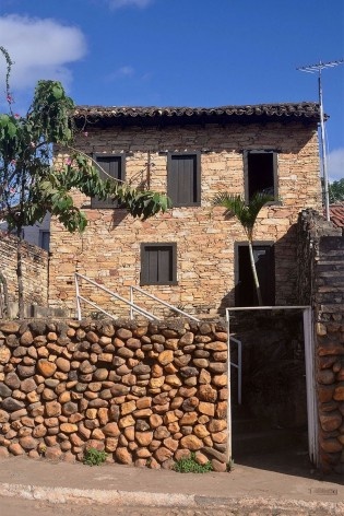 Casario com pedras em destaque, Grão Mogol MG<br />Foto Ana Alaíde Amaral 