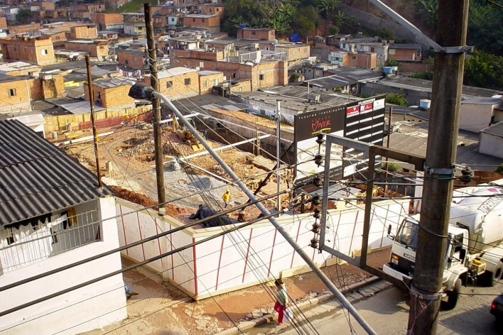Escola Projeto Viver, construção, São Paulo, Fernando Forte, Lourenço Gimenes e Rodrigo Marcondes Ferraz / FGMF<br />Foto Marcelo Scandaroli 