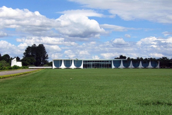 Palácio da Alvorada, Brasília DF. Arquiteto Oscar Niemeyer, 1957<br />Foto Victor Hugo Mori 