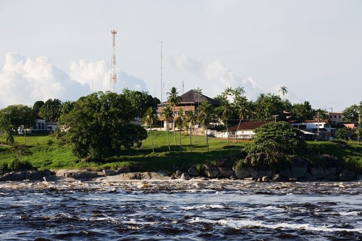 Instituto Socioambiental – ISA, São Gabriel da Cachoeira AM, 2006, escritório Brasil Arquitetura<br />Foto Daniel Ducci 