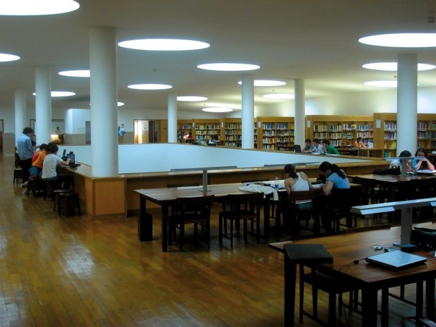 Biblioteca da Universidade de Aveiro, Álvaro Siza Vieira, 1988-1995, Aveiro<br />Foto Osnildo Adão Wan-Dall Junior 