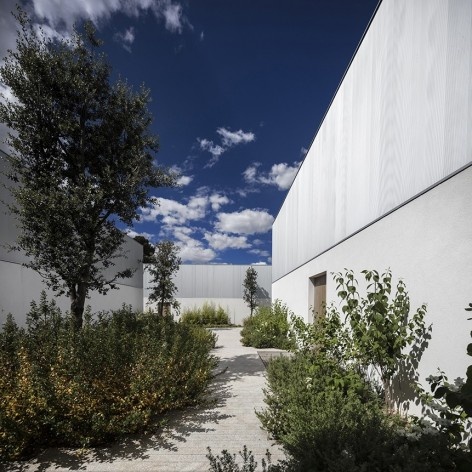 Caledonian Somosaguas, Madri Espanha, 2017. Arquiteto Marcio Kogan/ StudioMK27<br />Foto Fernando Guerra 