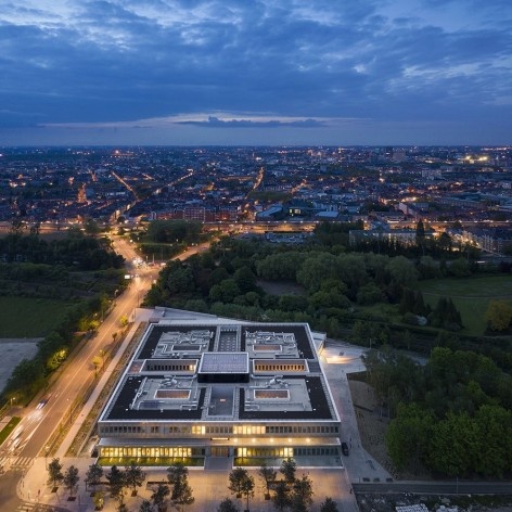 Câmara de Comércio e Artesanato de Hauts-de-France, Lille, França, 2019. Escritórios Kaan Architecten e Pranlas-Descours Architect & Associates<br />Foto Fernando Guerra / FG+SG 