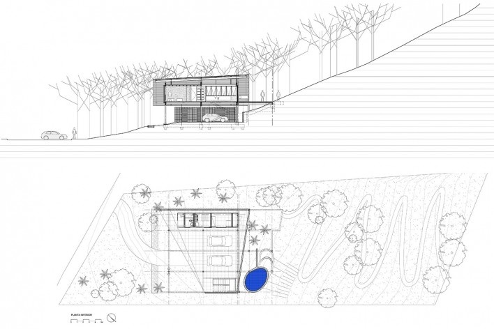 Residência Praia Vermelha, corte geral e implantação, Ubatuba SP Brasil, 2015. Arquitetos Lua Nitsche e Pedro Nitsche/Nitsche Arquitetos<br />Imagem divulgação  [Acervo Nitsche Arquitetos]