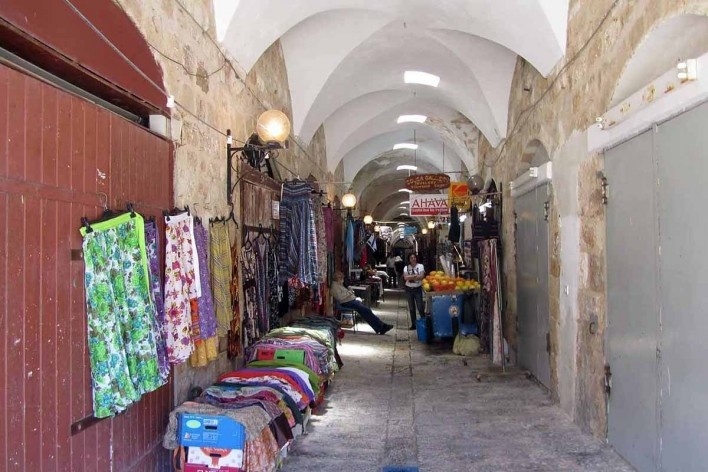 São João de Acre, escada moderna para interligar a cidade dos Cruzados com a cidade atual acima<br />Foto Victor Hugo Mori 