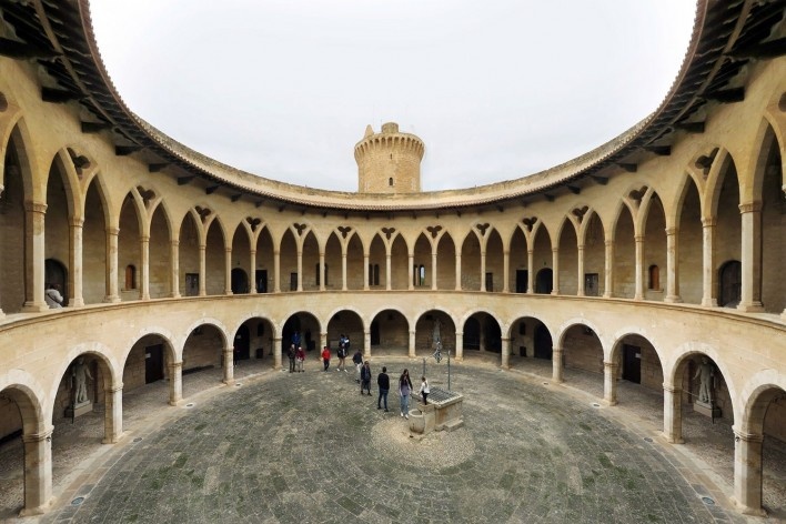 Castelo de Bellver, Palma de Maiorca, Espanha<br />Foto Victor Hugo Mori 