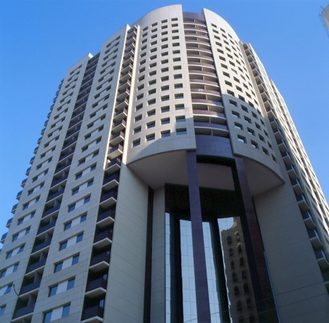 Brascan Century Plaza, São Paulo. Escritório Konigsberger Vannucchi, 2000-2003<br />Foto Nelson Kon 