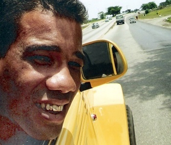 Giovanni com seu dente de ouro