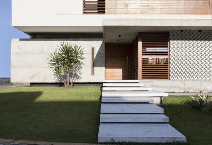 IF House, Natal RN Brasil, 2018. Architects Márcio Lucena and Kleimer Martins / Martins Lucena Arquitetos<br />Foto/ Photo Maíra Acayaba 