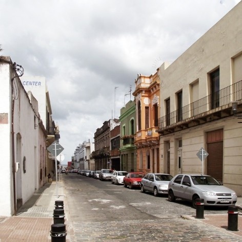 Montevidéu, trecho restaurado na Ciudad Vieja<br />Foto Atalie Rodrigues Alves 
