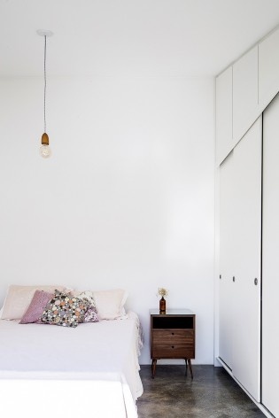 Casa 711H, Brasília, 2017. Arquitetos Daniel Mangabeira, Henrique Coutinho e Matheus Seco<br />Foto Joana França 