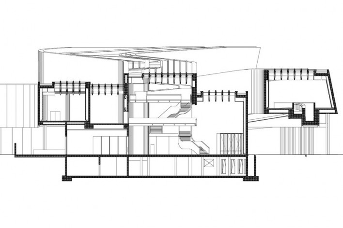MAXXI – Museu de Arte do Século XXI, corte lobby principal, Roma, Itália, 1998-2009. Zaha Hadid Architects<br />Desenho Zaha Hadid Architects 
