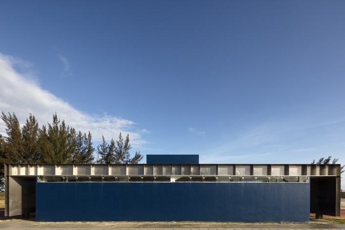 Requalificação urbana e ambiental da orla de Ilha Comprida, 2019. Arquitetos Marcos Boldarini e Lucas Nobre<br />Foto Leonardo Finotti 