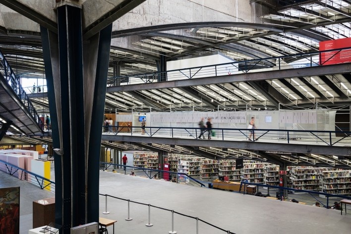 Pavilhão Gife, São Paulo SP Brasil, 2019. Vitor Pena, Victoria Braga, André Vitiello, Inaê Monteiro Negrão, Clara Varandas Abussamra, Luisa Capalbo Menezes, Victor Salviano Isawa e Luiz Gomes da Silva (arquitetura e montagem), Maria Cau Levy e André Stefa<br />Foto Rafaela Netto 