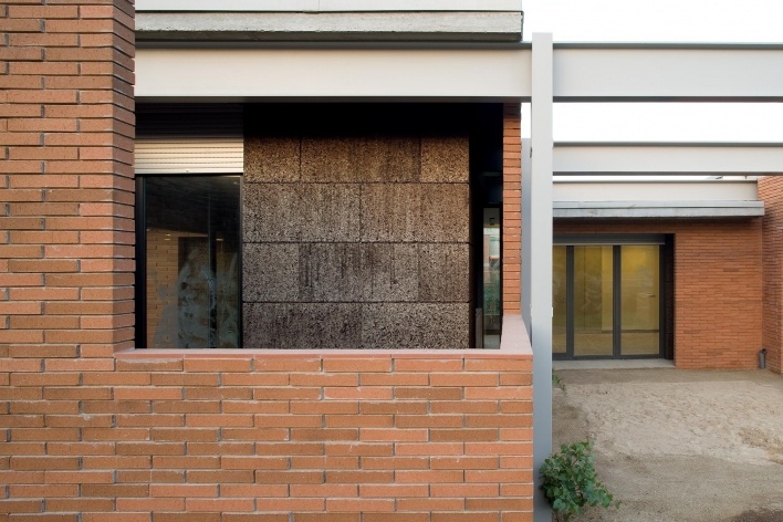 Casa Jardí 03, Igualada, Barcelona. Arquitetos Manuel Bailo e Rosa Rull, 2007<br />Foto divulgação / Foto divulgación 