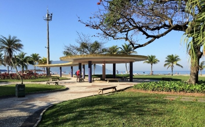 Praça do Boqueirão, marquise, Santos, 03/07/2016<br />Foto Adilson Costa Macedo 