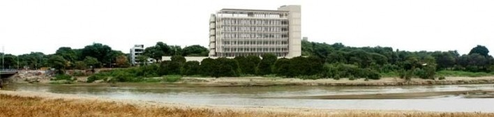 O edifício inserido na paisagem<br />Imagem do autor 