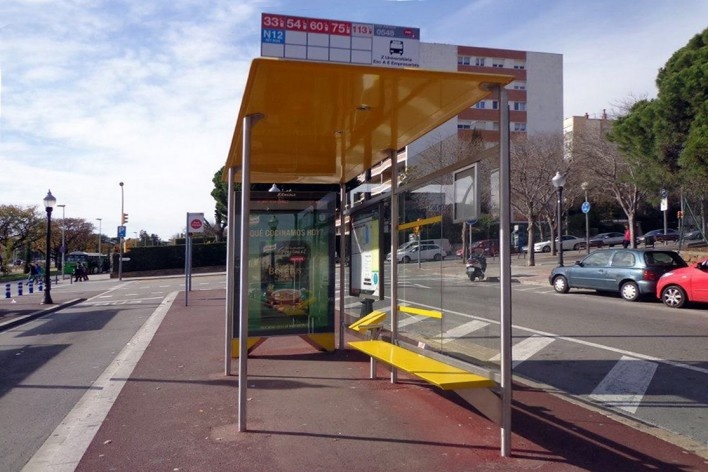 Barcelona, fev. 2013. Parada de ônibus<br />Foto Francis Krausburg Corrêa 