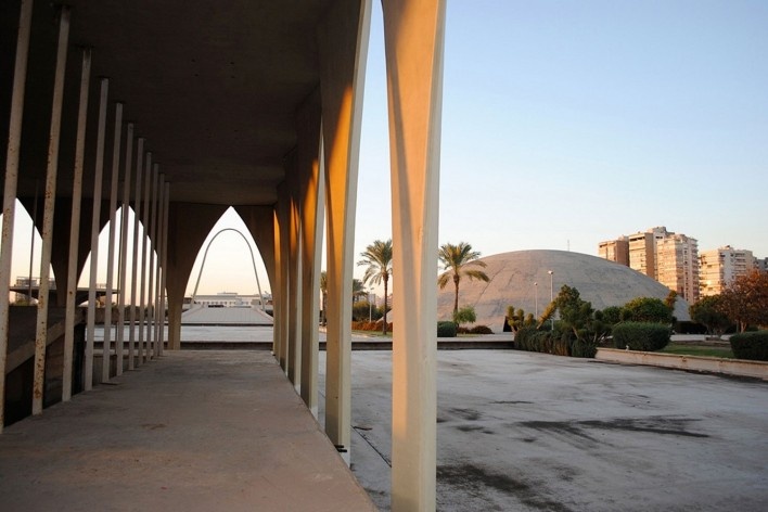 Feira Internacional Rashid Karimi, Oscar Niemeyer<br />foto Lode Vermeiren 