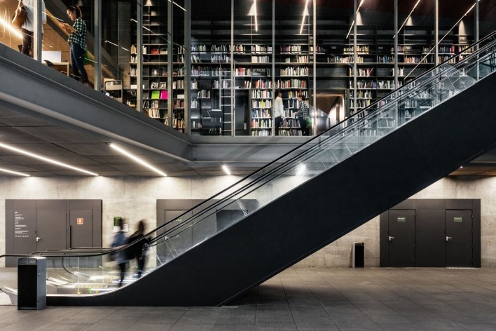 Sede do Instituto Moreira Salles, Arquitetos Vinicius Andrade e Marcelo Morettin, São Paulo<br />Foto Nelson Kon 