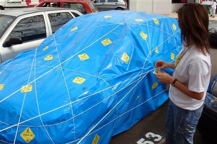 Pacotes escultóricos criados para o Dia Internacional Sem Carro em Limeira <br />Foto divulgação 