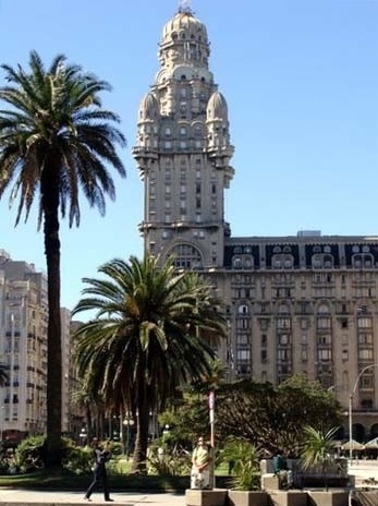 Palácio Salvo<br />Foto Valdir Zwetsch 