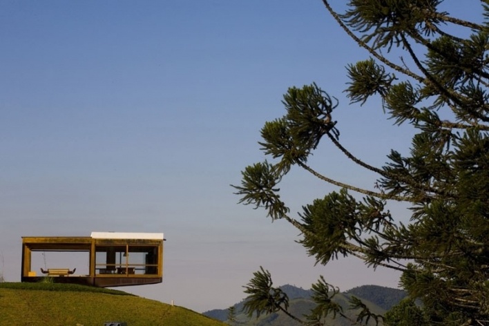 Casa Grelha, anexo, Serra da Mantiqueira SP. Forte, Gimenes & Marcondes Ferraz Arquitetos, 2007<br />Foto Leonardo Finotti 