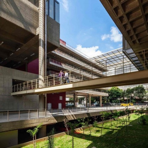 Centro Paula Souza, São Paulo, arquitetos Francisco Spadoni e Pedro Taddei<br />Foto Nelson Kon 
