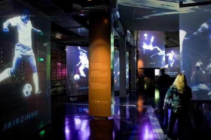 Museu do Futebol, sala de exposição, 2008. Arquiteto Mauro Munhoz<br />Foto Nelson Kon 