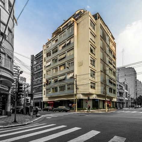 Edifício Hecilda, 1948. Arquitetos Abelardo de Souza, Hélio Duarte, Zenon Lotufo<br />Foto Rafael Schimidt  [Fotoarquitetura]