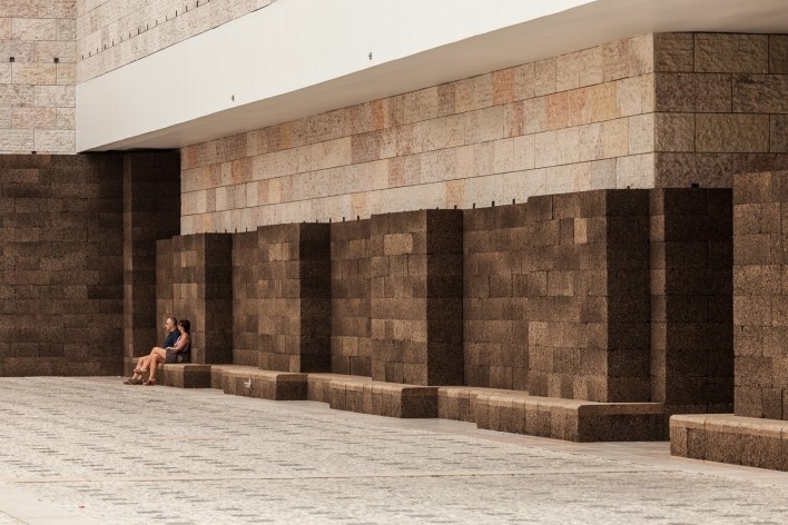 Uma praça no verão, José Neves
<br />Foto Francisco Nogueira 