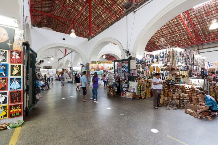 Mercado Modelo, interior, Salvador BA<br />Victoria Camara, 2012  [Portal da Copa / Website do Governo Brasileiro para Copa do Mundo FIFA de 2014]