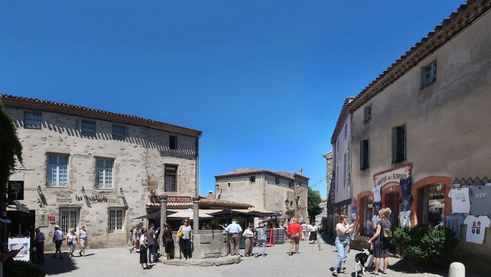 Ruas de Carcassonne, França<br />Foto Victor Hugo Mori 