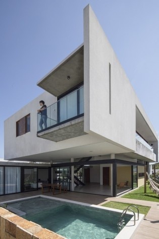 IF House, Natal RN Brasil, 2018. Architects Márcio Lucena and Kleimer Martins / Martins Lucena Arquitetos<br />Foto/ Photo Maíra Acayaba 
