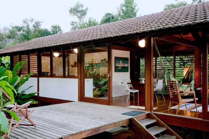 Casa nº 7, Praia de Itamambuca, Ubatuba. Arquiteto Eduardo Martins de Mello, 2008<br />Foto Antonio Saggese 