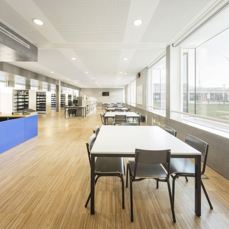 Escola Gaspar Frutuoso, Ribeira Grande, Azores, Portugal, 2016. Arquiteto Carlos Almeida Marques<br />Foto Fernando Guerra 