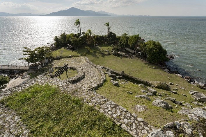 Fortaleza de Santo Antônio, Ilha de Ratón Grande, Florianópolis<br />Foto Ronaldo Azambuja 