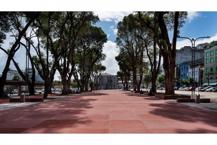 Requalificação urbanística da praça Marechal Deodoro, Salvador BA Brasil, 2020. Arquiteto Adriano Mascarenhas (autor) / Sotero Arquitetos<br />Foto Tarso Figueira, 2020 