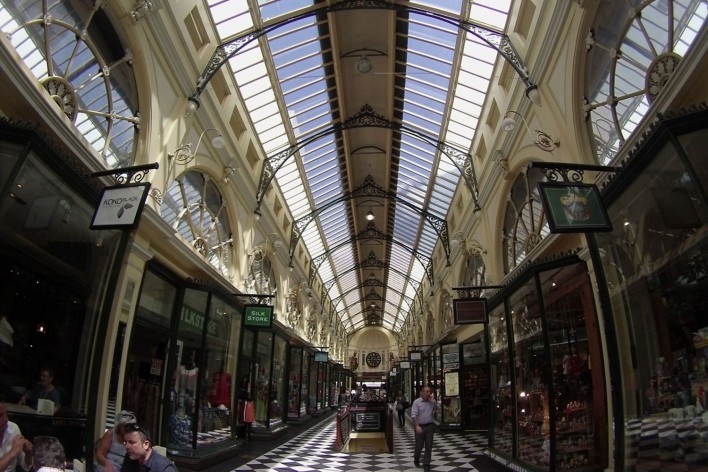 Uma das galerias vitorianas do centro da cidade<br />Foto Gabriela Celani 