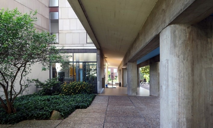 Pavilhão Suíço, Cidade Universitária de Paris, 1931. Arquiteto Le Corbusier<br />Foto Victor Hugo Mori 
