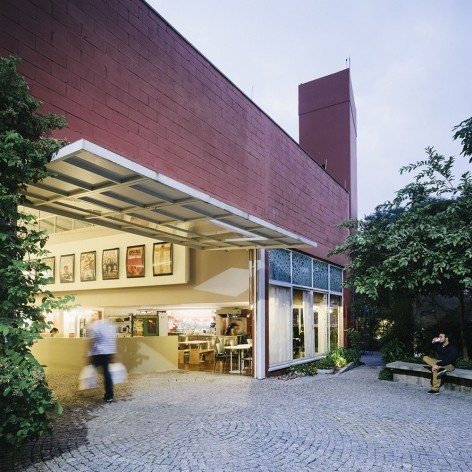 Reforma e ampliação O2 Filmes, São Paulo SP Brasil, 2013. Arquiteta Cristina Xavier<br />Foto Pedro Kok 