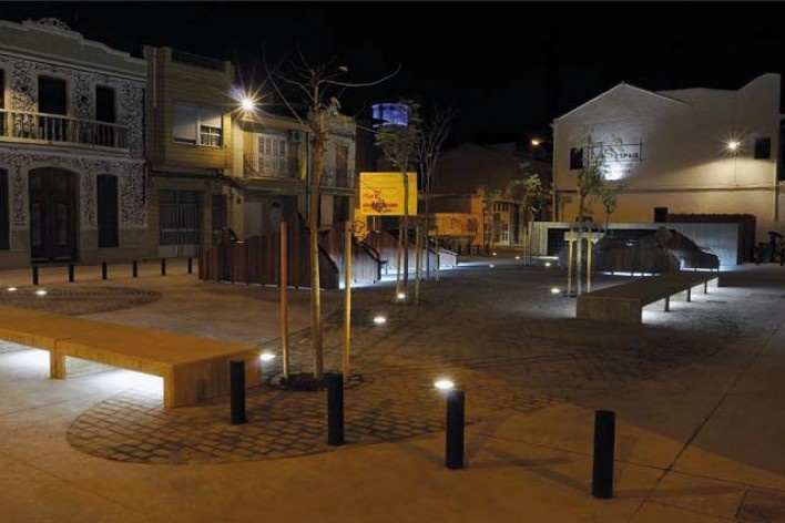 Plaza 2, Plaça del Molí. Carlos J. Gómez y Eva M. Álvarez. 2009<br />divulgación 