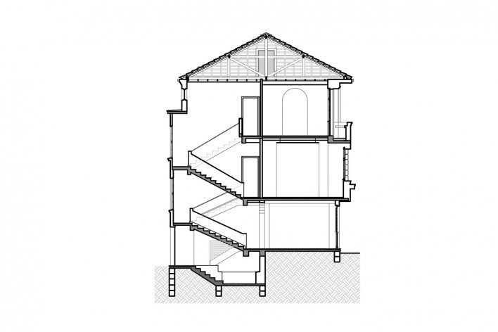 Casa Lutzenberger, corte transversal. Reforma Kiefer arquitetos