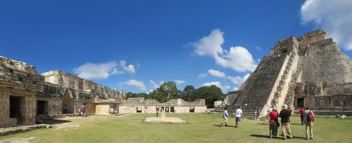 Uxmal, Praça do Convento, México<br />Foto Victor Hugo Mori 