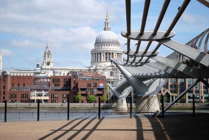 Foto 04- Vista da Millenium Bridge