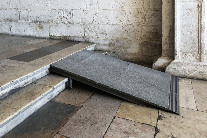 Rampa de acesso ao Mosteiro dos Jerónimos, Lisboa<br />Foto Larissa Scarano, 2018 